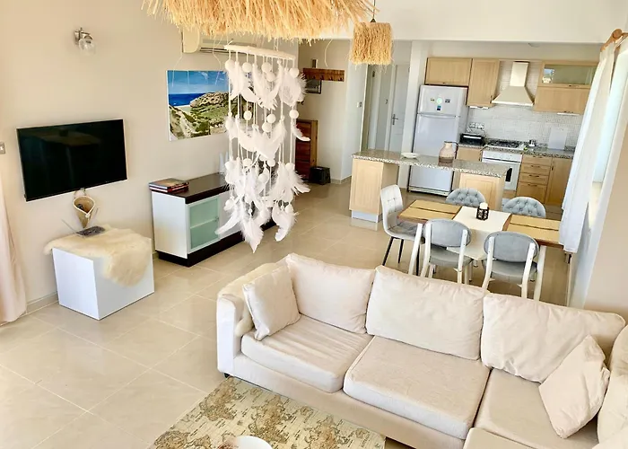 Boho Bay Apartment